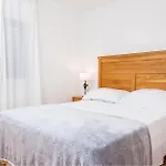 Six-bedroom In Holiday home *