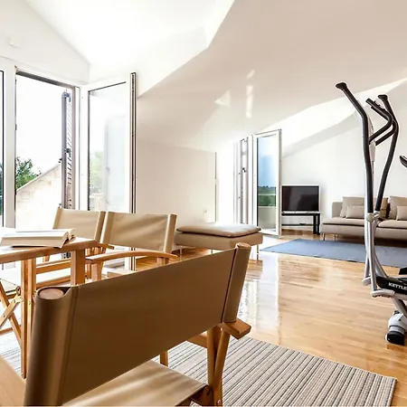 Gorgeous Home In Prizba Holiday home